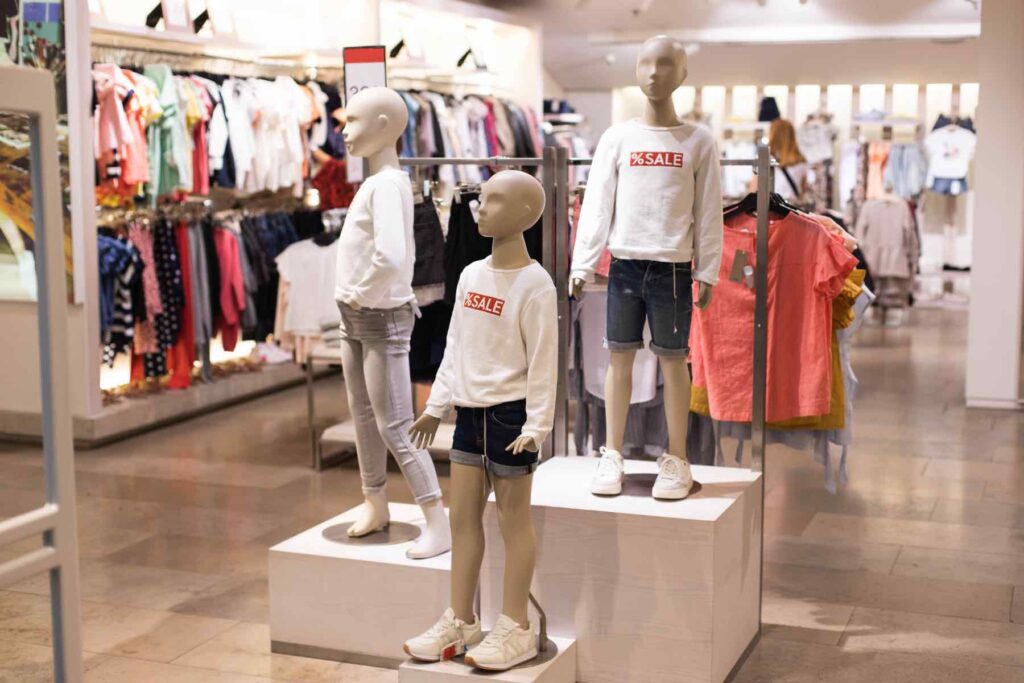 L’agencement idéal pour les boutiques de vêtements pour enfants 